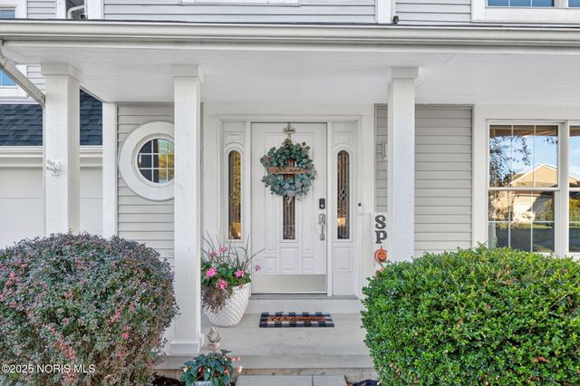 664 Little Creek Drive, Perrysburg, OH 43551