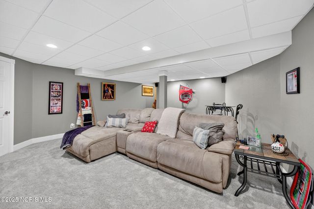 664 Little Creek Drive, Perrysburg, OH 43551