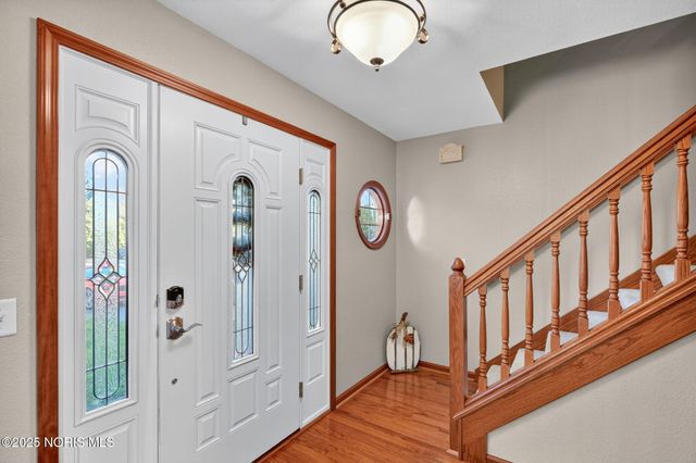 664 Little Creek Drive, Perrysburg, OH 43551