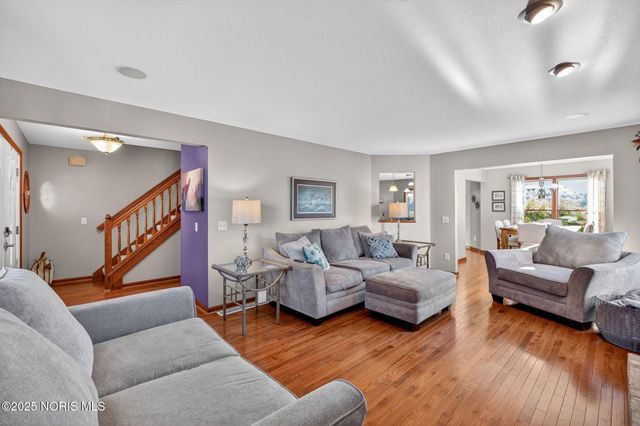 664 Little Creek Drive, Perrysburg, OH 43551