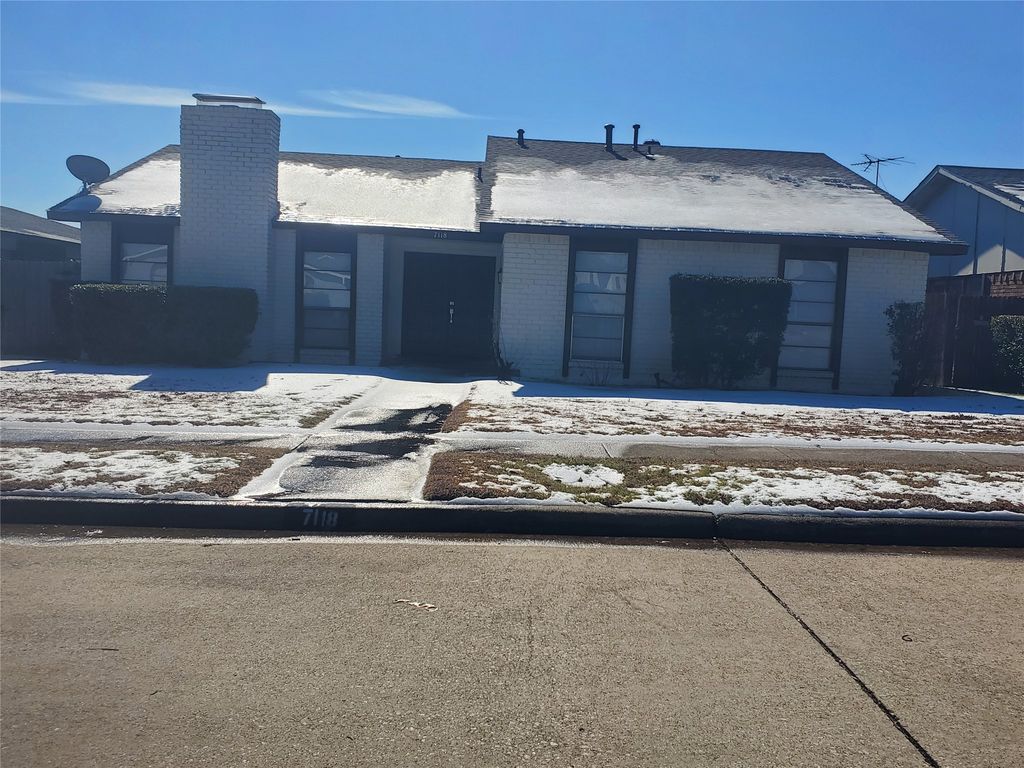 7118 Blackwillow Lane, Dallas, TX 75249