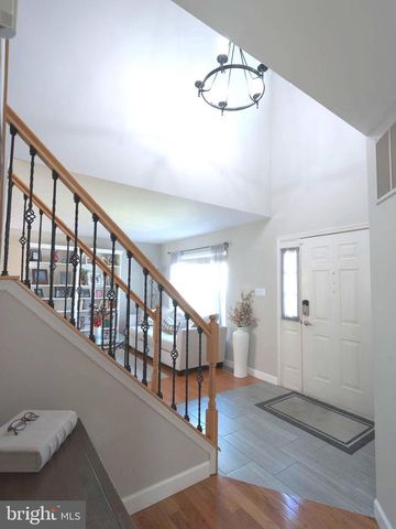 15 NOTTINGHAM WAY, Mount Laurel, NJ 08054