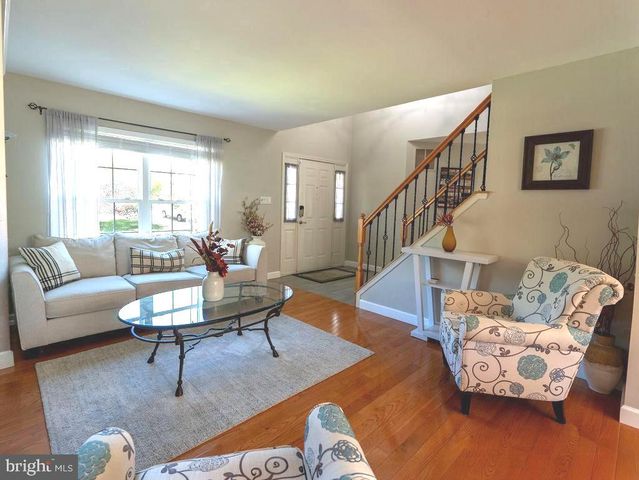 15 NOTTINGHAM WAY, Mount Laurel, NJ 08054