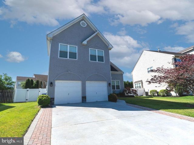 15 NOTTINGHAM WAY, Mount Laurel, NJ 08054