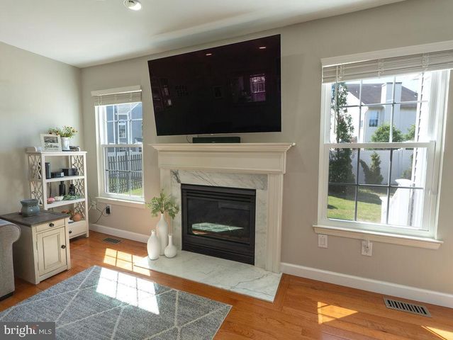 15 NOTTINGHAM WAY, Mount Laurel, NJ 08054