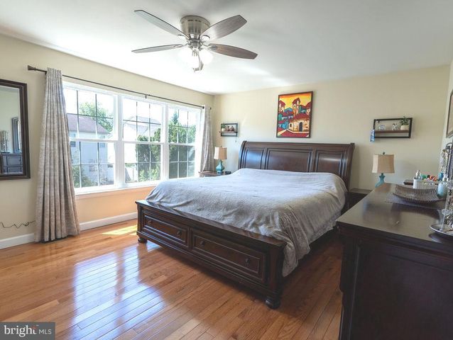 15 NOTTINGHAM WAY, Mount Laurel, NJ 08054