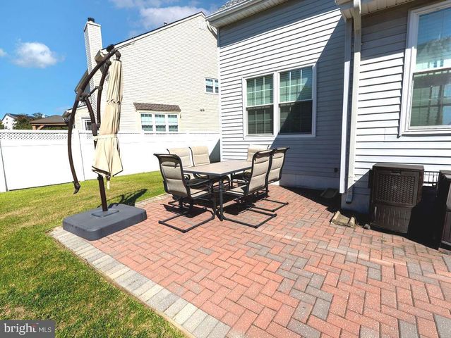 15 NOTTINGHAM WAY, Mount Laurel, NJ 08054