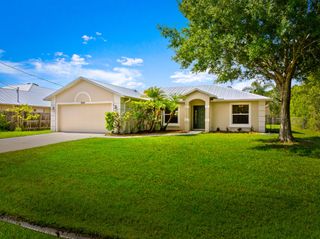5848 NW Bates Avenue, Port St Lucie, FL 34953