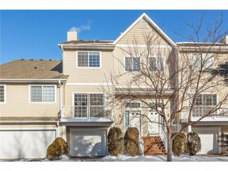 652 Willoughby Way W, Minnetonka, MN 55305