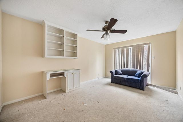 2915 Country Club Boulevard, Sugar Land, TX 77478