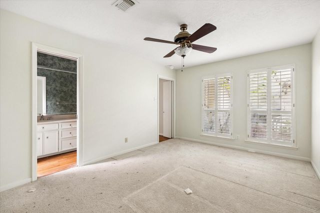 2915 Country Club Boulevard, Sugar Land, TX 77478