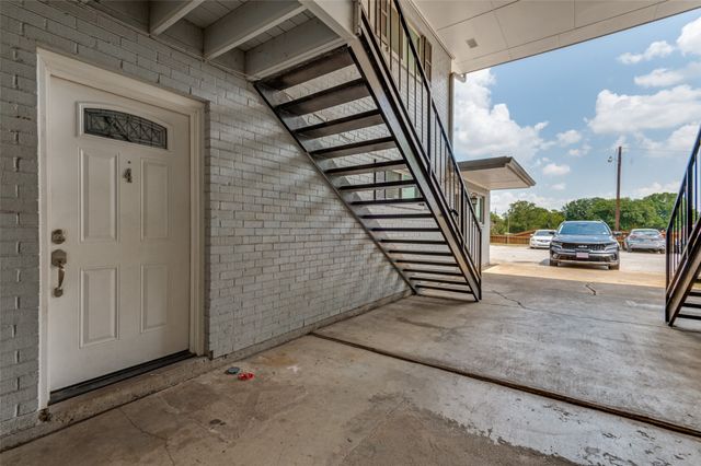 428 N Dallas Avenue 3, Lancaster, TX 75146