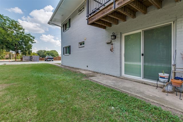 428 N Dallas Avenue 3, Lancaster, TX 75146