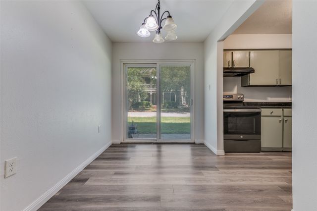428 N Dallas Avenue 3, Lancaster, TX 75146
