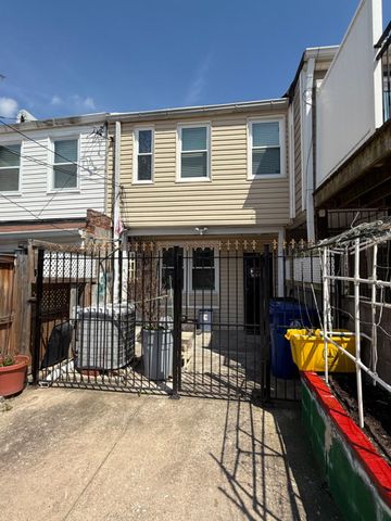 10 N MILTON AVE, Baltimore, MD 21224