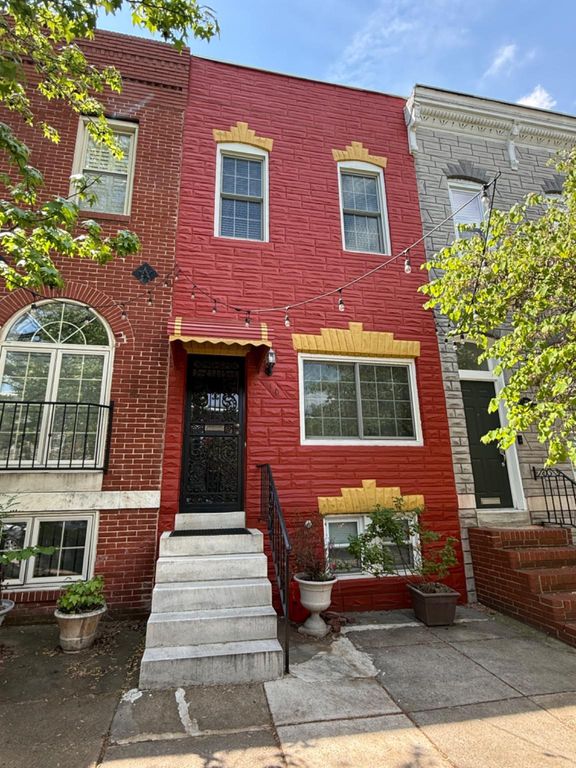 10 N MILTON AVE, Baltimore, MD 21224