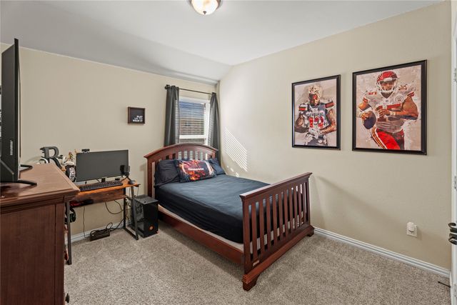 804 Skytop Drive, Fort Worth, TX 76052