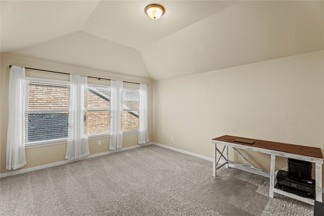 804 Skytop Drive, Fort Worth, TX 76052