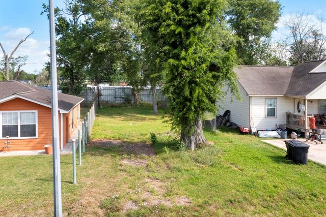 7609 Red Robin Lane, Houston, TX 77075