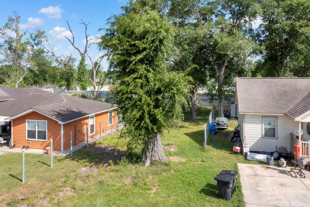 7609 Red Robin Lane, Houston, TX 77075