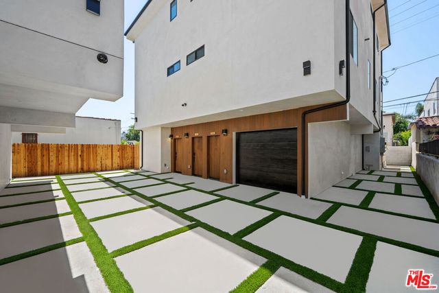 839 N Detroit Street, Los Angeles, CA 90046