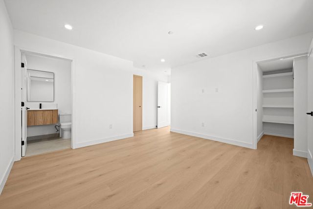 839 N Detroit Street, Los Angeles, CA 90046