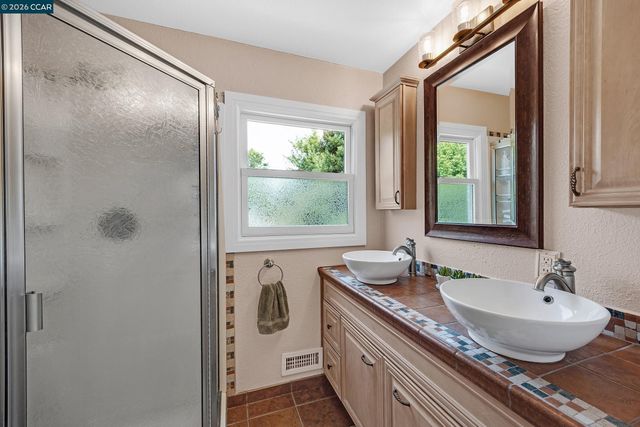 4161 Joan Ave, Concord, CA 94521
