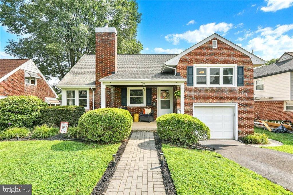 211 OPAL AVE, Reading, PA 19606