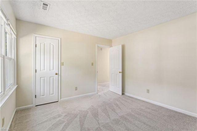 403 Gaines WAY, Yorktown, VA 23692