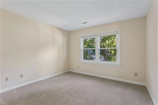403 Gaines WAY, Yorktown, VA 23692