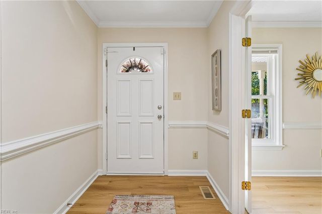 403 Gaines WAY, Yorktown, VA 23692