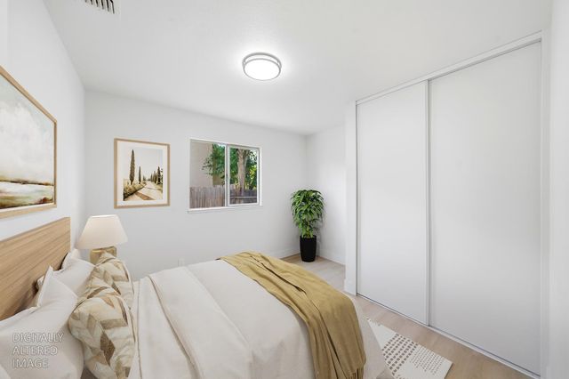 8251 Kilmer Cir, Sacramento, CA 95828