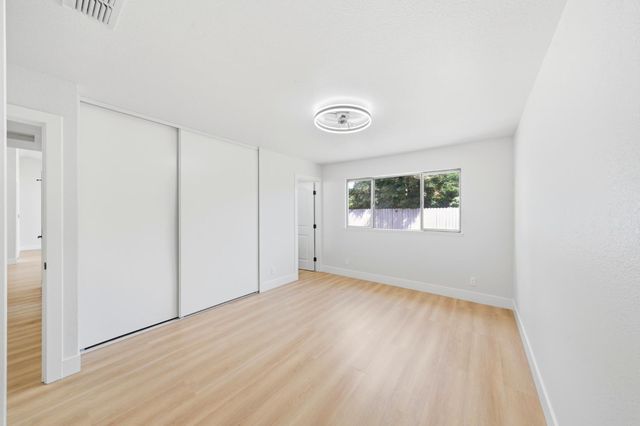 8251 Kilmer Cir, Sacramento, CA 95828