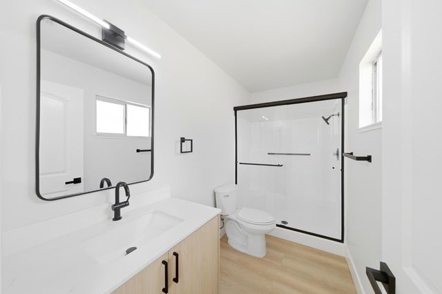 8251 Kilmer Cir, Sacramento, CA 95828