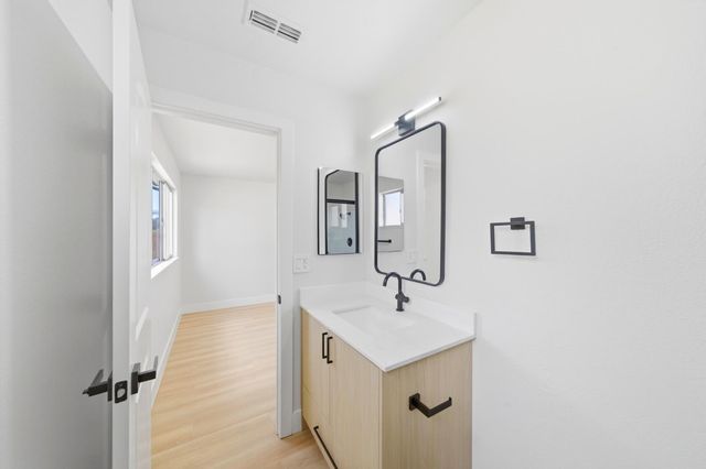 8251 Kilmer Cir, Sacramento, CA 95828