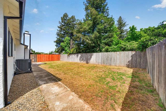8251 Kilmer Cir, Sacramento, CA 95828