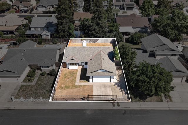 8251 Kilmer Cir, Sacramento, CA 95828