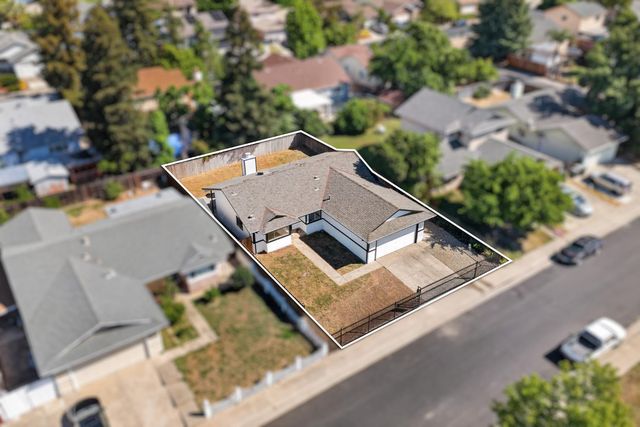 8251 Kilmer Cir, Sacramento, CA 95828