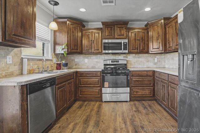 522 Timberlane Road, Skiatook, OK 74070