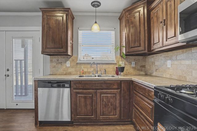 522 Timberlane Road, Skiatook, OK 74070