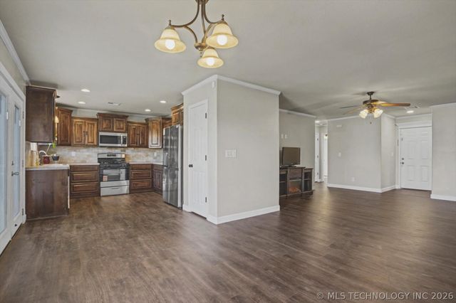 522 Timberlane Road, Skiatook, OK 74070