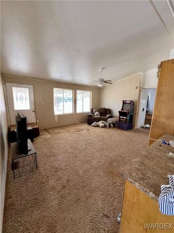 528 S Santa Maria Road, Golden Valley, AZ 86413