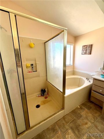 528 S Santa Maria Road, Golden Valley, AZ 86413