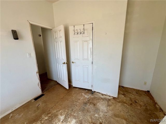 528 S Santa Maria Road, Golden Valley, AZ 86413