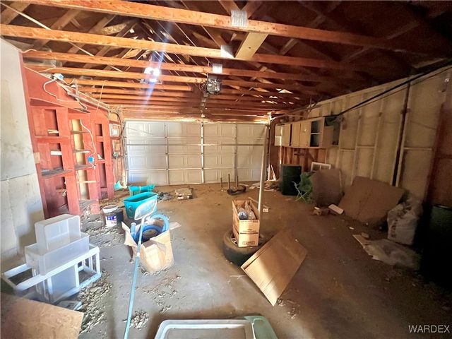 528 S Santa Maria Road, Golden Valley, AZ 86413