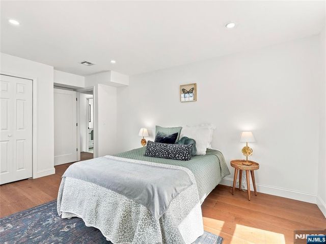 42 Passaic Avenue, Jersey City, NJ 07307