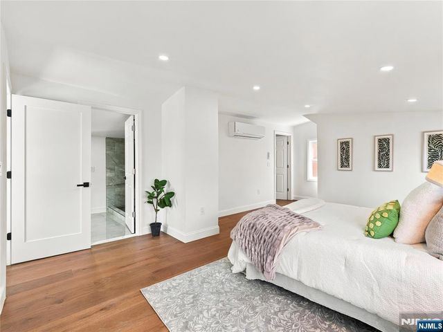 42 Passaic Avenue, Jersey City, NJ 07307