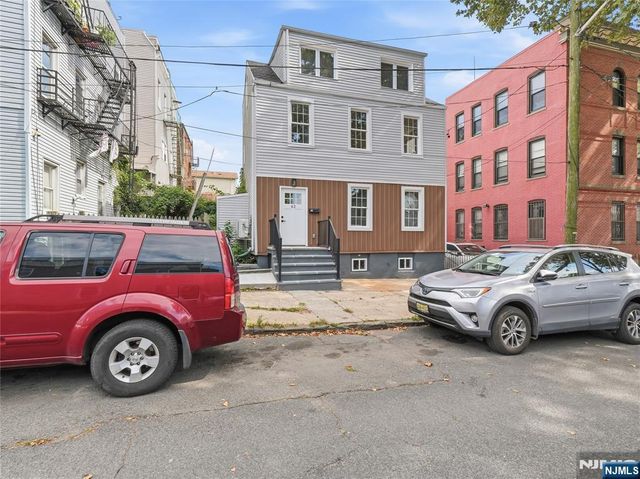 42 Passaic Avenue, Jersey City, NJ 07307