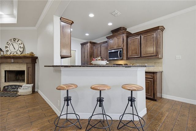 4230 Summer Wind Dr, Corpus Christi, TX 78413