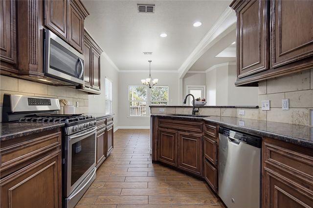 4230 Summer Wind Dr, Corpus Christi, TX 78413
